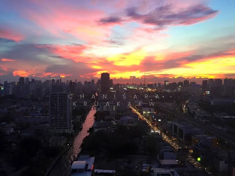 Thru Thonglor, กรุงเทพ, ถนนเพชรบุรีตัดใหม่ แขวงบางกะปิ เขตห้วยขวาง กรุงเทพมหานคร, บางกะปิ, ห้วยขวาง, กรุงเทพ, 32 ตร.ม., คอนโด ให้เช่า, โดย Chanisara Kruakaew, 500172347 - DDproperty.com