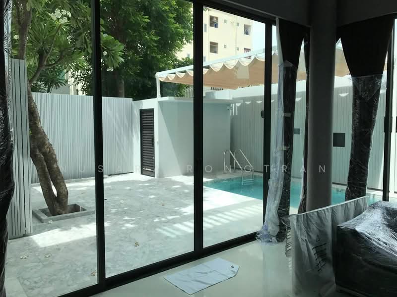 Baan Issara Rama 9, Bangkok, Soi Ramkhamhaeng 24 Yaek 26, Hua Mak, Bang Kapi, Bangkok, 5 Bedrooms, 500 sqm, Single Detached House For Rent, by Nusara Rongtran, 500172383 - DDproperty.com