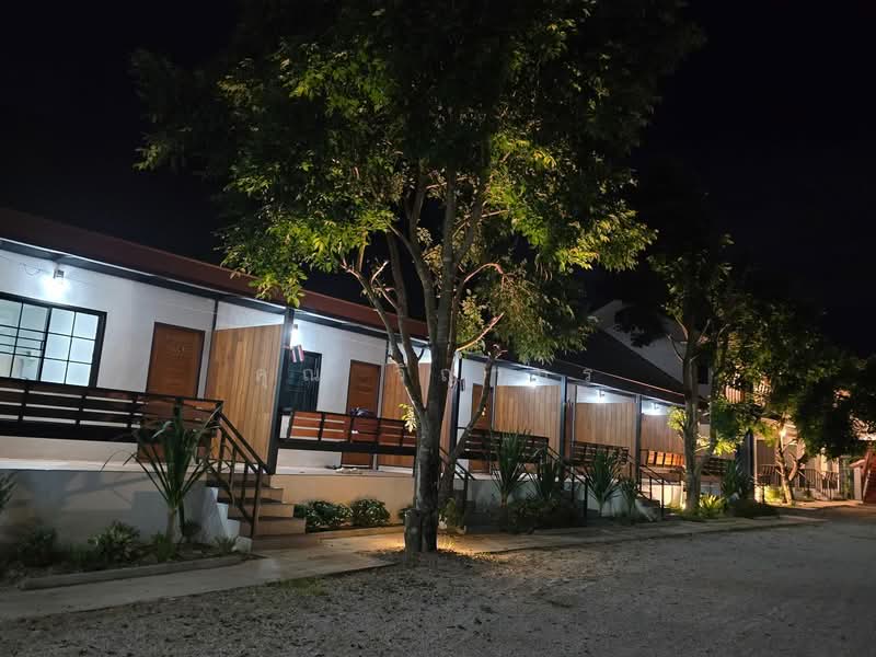 ขาย - ขายเกสต์เฮาส์พร้อมร้านกาแฟ บรรยากาศบ้านสวน ทำเลดี ติดถนนใหญ่ อ.เสริมงาม จ.ลำปาง, ลำปาง