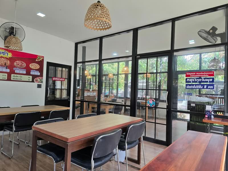 ขาย - ขายเกสต์เฮาส์พร้อมร้านกาแฟ บรรยากาศบ้านสวน ทำเลดี ติดถนนใหญ่ อ.เสริมงาม จ.ลำปาง, ลำปาง