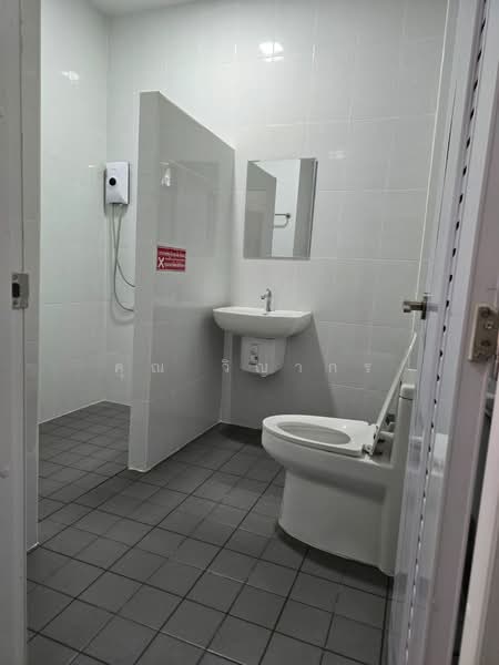 ขาย - ขายเกสต์เฮาส์พร้อมร้านกาแฟ บรรยากาศบ้านสวน ทำเลดี ติดถนนใหญ่ อ.เสริมงาม จ.ลำปาง, ลำปาง