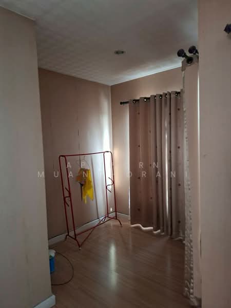 ขายทาวน์โฮม 3 ชั้น หมู่บ้านซิกเนเจอร์ เอกชัย-บางบอน รีโนเวทใหม่ทั้งหลัง ราคาถูกสุดในโครงการ, กรุงเทพ, เอกชัย, บางบอน, บางบอน, กรุงเทพ, 184 ตร.ม., ทาวน์เฮ้าส์ ขาย, โดย Apaporn Muanthorani, 500172443 - DDproperty.com