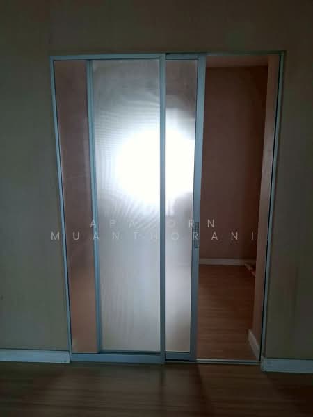 ขายบ้านหลังใหญ่ 3 ชั้น Six Nature เอกชัย-บางบอน กำลังรีโนเวท พร้อมเข้าอยู่เร็ว ๆ นี้, Bangkok, เอกชัย, Bang Bon, Bang Bon, Bangkok, 3 Bedrooms, 184 sqm, Townhouse For Sale, by Apaporn Muanthorani, 500172443 - DDproperty.com