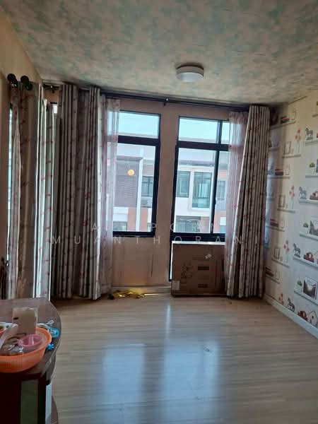 ขายบ้านหลังใหญ่ 3 ชั้น Six Nature เอกชัย-บางบอน กำลังรีโนเวท พร้อมเข้าอยู่เร็ว ๆ นี้, กรุงเทพ, เอกชัย, บางบอน, บางบอน, กรุงเทพ, 184 ตร.ม., ทาวน์เฮ้าส์ ขาย, โดย Apaporn Muanthorani, 500172443 - DDproperty.com