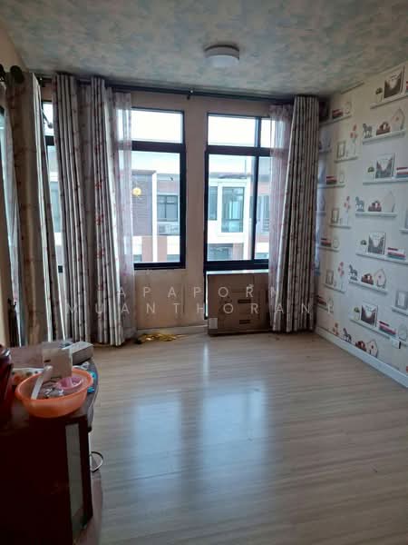 ขายบ้านหลังใหญ่ 3 ชั้น Six Nature เอกชัย-บางบอน กำลังรีโนเวท พร้อมเข้าอยู่เร็ว ๆ นี้, กรุงเทพ, เอกชัย, บางบอน, บางบอน, กรุงเทพ, 184 ตร.ม., ทาวน์เฮ้าส์ ขาย, โดย Apaporn Muanthorani, 500172443 - DDproperty.com