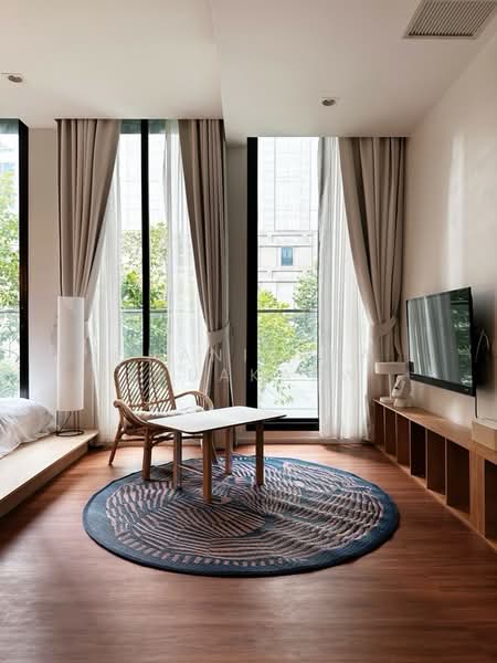 Noble Ploenchit, Bangkok, 1035 Ploenchit  Road, Lumphini, Pathum Wan, Bangkok, 1 Bedroom, 45 sqm, Condo For Rent, by Chanisara Kruakaew, 500172514 - DDproperty.com