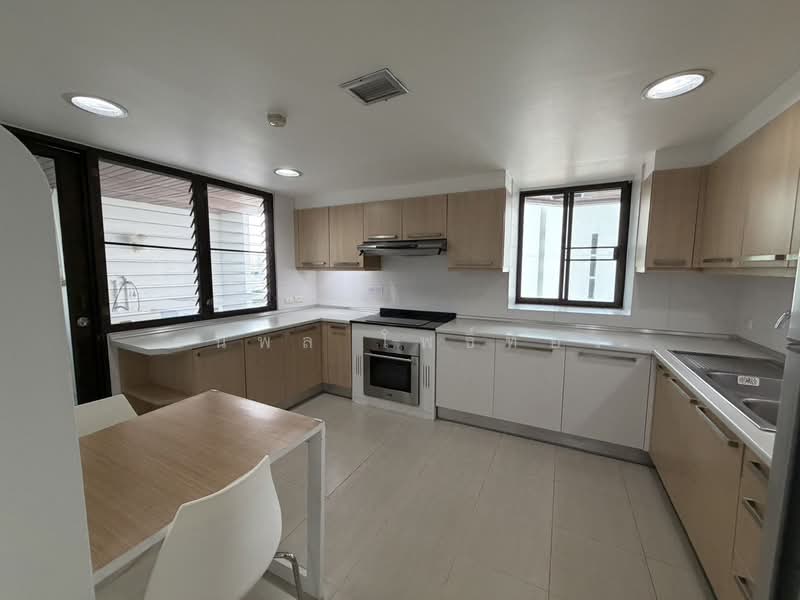 Peng Seng Mansion, Bangkok, หลังสวน หลังสวน, Lumphini, Pathum Wan, Bangkok, 2 Bedrooms, 200 sqm, Condo For Rent, by ธนพล โพธิ์ทอง, 500172619 - DDproperty.com