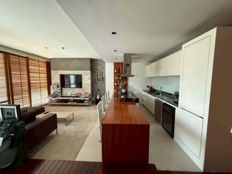 Ficus Lane, Bangkok, Soi Sukhumvit 44/1, Phra Kanong, Khlong Toei, Bangkok, 1 Bedroom, 75 sqm, Condo For Rent, by Oraya Fortney, 500172669 - DDproperty.com