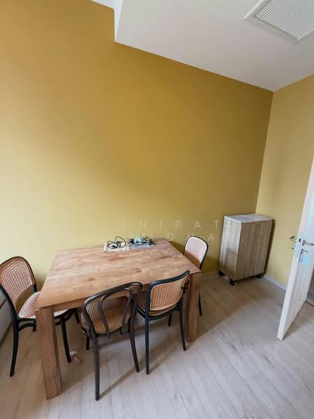 Noble BE19 Sukhumvit, Bangkok, 89 Sukhumvit 19 Alley, Khlong Tan Nua, Watthana, Bangkok, 1 Bedroom, 35 sqm, Condo For Rent, by Kitnipat Boonyadhammakul, 500172687 - DDproperty.com