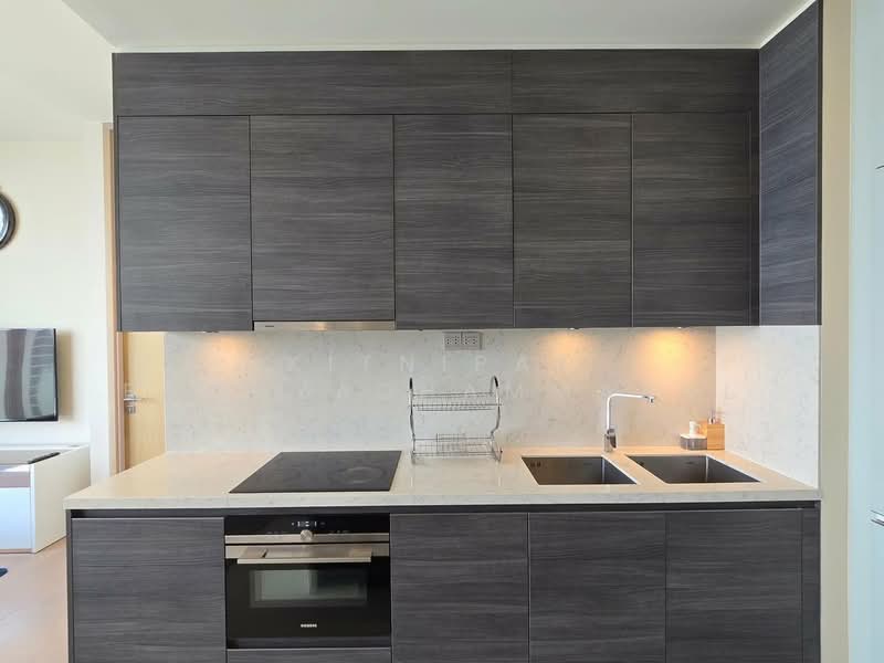 The Esse Asoke, Bangkok, 333 Soi Sukhumvit 21, Sukhumvit Road, Khlongtoei Nua, Watthana, Bangkok, 2 Bedrooms, 75 sqm, Condo For Rent, by Kitnipat Boonyadhammakul, 500172693 - DDproperty.com