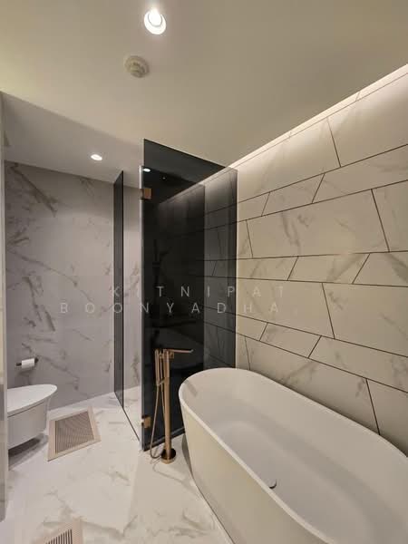 The Estelle Phrom Phong, Bangkok, 131 Soi Sukhumvit 26, Khong Tan, Khlong Toei, Bangkok, 2 Bedrooms, 93 sqm, Condo For Rent, by Kitnipat Boonyadhammakul, 500172696 - DDproperty.com