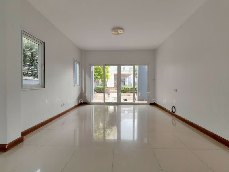 ขาย บ้านเดี่ยว 2 ชั้น หลังมุม หมู่บ้านสุธาริน ไพรเวซี่ รังสิต คลอง3 ลาดสวาย ลำลูกกา ธัญบุรี, ปทุมธานี, ลาดสวาย, ลำลูกกา, ปทุมธานี, 225 ตร.ม., บ้านเดี่ยว ขาย, โดย CHAWALIT KONGSAKPAIBUL, 500172697 - DDproperty.com