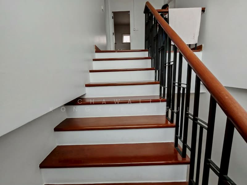 For Sale: 2-story detached house, corner unit, Sutarin Privacy Rangsit Klong 3., Pathum Thani, Lat Sawai, Lam Luk Ka, Pathum Thani, 3 Bedrooms, 225 sqm, Single Detached House For Sale, by CHAWALIT KONGSAKPAIBUL, 500172697 - DDproperty.com