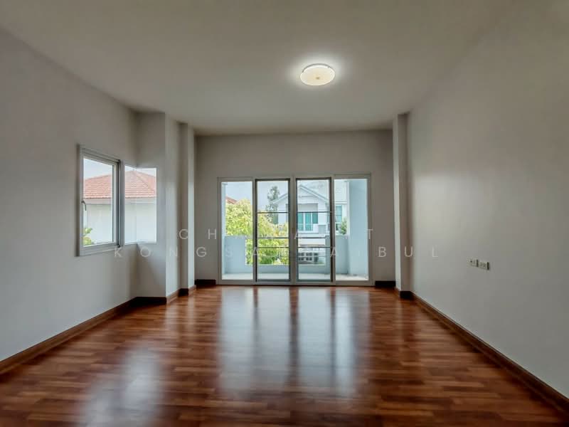 ขาย บ้านเดี่ยว 2 ชั้น หลังมุม หมู่บ้านสุธาริน ไพรเวซี่ รังสิต คลอง3 ลาดสวาย ลำลูกกา ธัญบุรี, ปทุมธานี, ลาดสวาย, ลำลูกกา, ปทุมธานี, 225 ตร.ม., บ้านเดี่ยว ขาย, โดย CHAWALIT KONGSAKPAIBUL, 500172697 - DDproperty.com