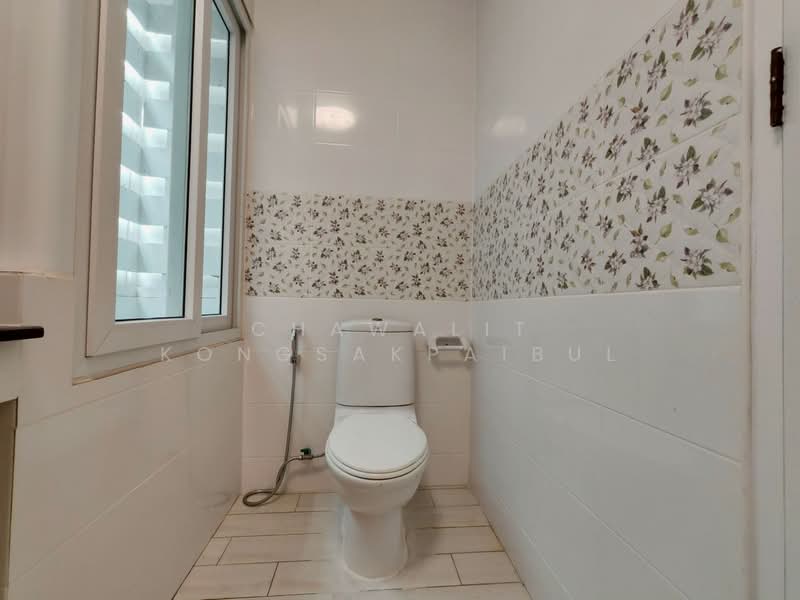 ขาย บ้านเดี่ยว 2 ชั้น หลังมุม หมู่บ้านสุธาริน ไพรเวซี่ รังสิต คลอง3 ลาดสวาย ลำลูกกา ธัญบุรี, ปทุมธานี, ลาดสวาย, ลำลูกกา, ปทุมธานี, 225 ตร.ม., บ้านเดี่ยว ขาย, โดย CHAWALIT KONGSAKPAIBUL, 500172697 - DDproperty.com