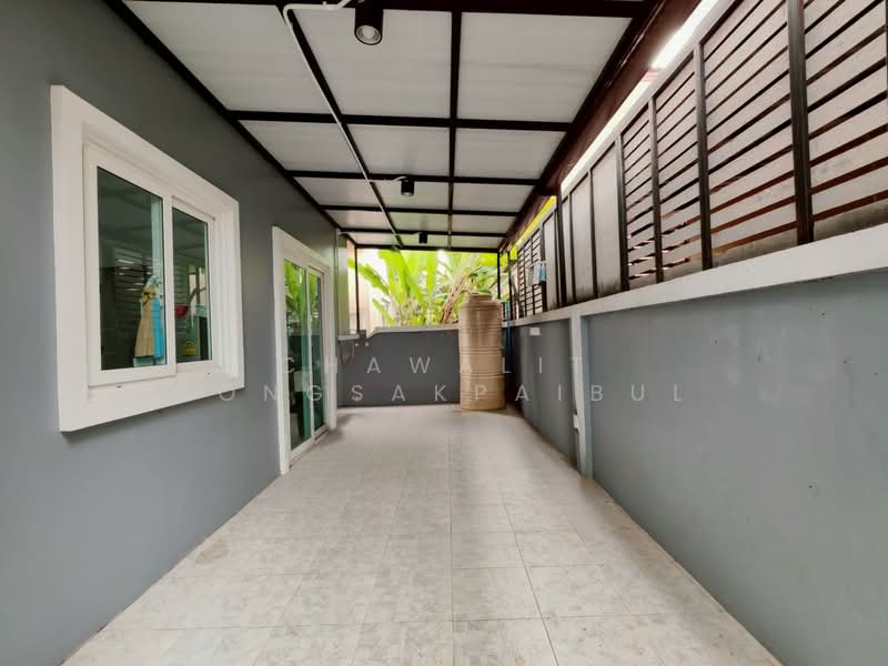 For Sale: 2-story detached house, corner unit, Sutarin Privacy Rangsit Klong 3., Pathum Thani, Lat Sawai, Lam Luk Ka, Pathum Thani, 3 Bedrooms, 225 sqm, Single Detached House For Sale, by CHAWALIT KONGSAKPAIBUL, 500172697 - DDproperty.com