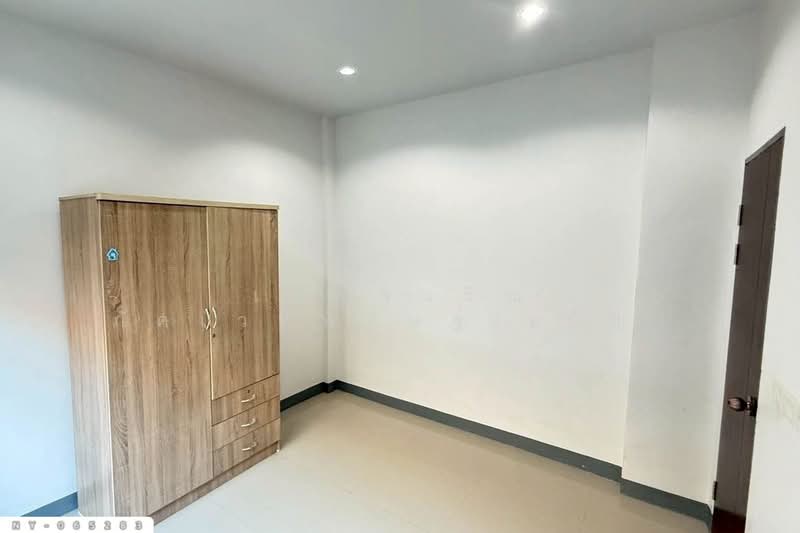 ขาย - NY-065283 ทาวน์เฮ้าส์ เดอะวัน บางคล้า ฉะเชิงเทรา ใกล้สนามกอล์ฟซันไรส์ ลากูน คันทรีคลับ, ฉะเชิงเทรา