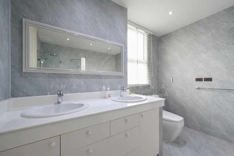 Ideal 24, Bangkok, 85 Sukhumvit 24 Alley, Khong Tan, Khlong Toei, Bangkok, 4 Bedrooms, 327 sqm, Condo For Sale, by Phatcharanan Kittiananchat, 500172761 - DDproperty.com