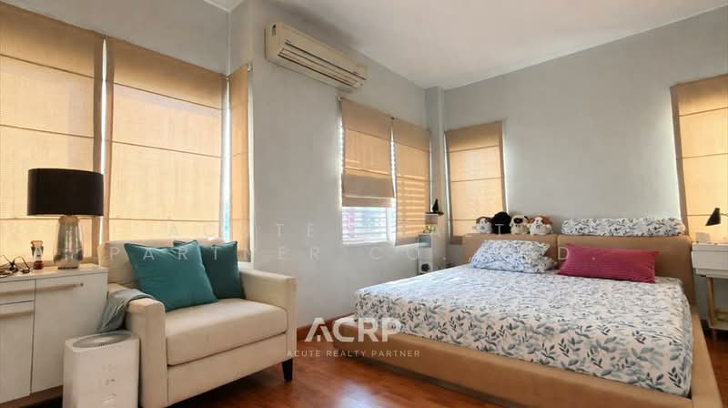 Thanapat Haus Sathorn - Narathiwas, Bangkok, Soi Chuen Chitrung, Nontri Road, Chong Nonsi, Yan Nawa, Bangkok, 3 Bedrooms, 350 sqm, Townhouse For Sale, by Acute Realty Partner Co.,Ltd., 500172772 - DDproperty.com