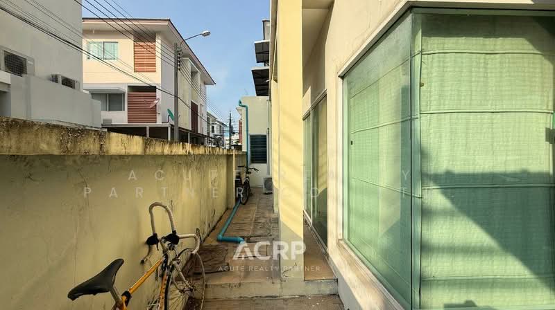 Thanapat Haus Sathorn - Narathiwas, Bangkok, Soi Chuen Chitrung, Nontri Road, Chong Nonsi, Yan Nawa, Bangkok, 3 Bedrooms, 350 sqm, Townhouse For Sale, by Acute Realty Partner Co.,Ltd., 500172772 - DDproperty.com
