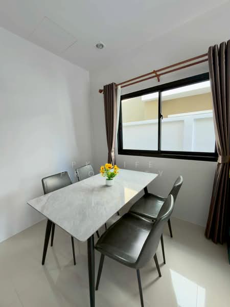 12R0563 This house for rent 4 bedroom 3 bathroom 55,000/month at thalang have fully furnished, Phuket, Thep Krasattri, Thalang, Phuket, 4 Bedrooms, 419 sqm, Single Detached House For Rent, by PK LIFE Property, 500172776 - DDproperty.com