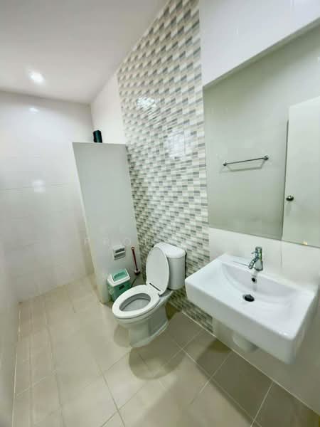 12R0563 This house for rent 4 bedroom 3 bathroom 55,000/month at thalang have fully furnished, Phuket, Thep Krasattri, Thalang, Phuket, 4 Bedrooms, 419 sqm, Single Detached House For Rent, by PK LIFE Property, 500172776 - DDproperty.com