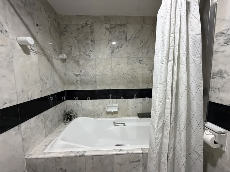 New House condominium, Bangkok, Ploenchit, Lumphini, Pathum Wan, Bangkok, 2 Bedrooms, 162 sqm, Condo For Rent, by ธนพล โพธิ์ทอง, 500172786 - DDproperty.com