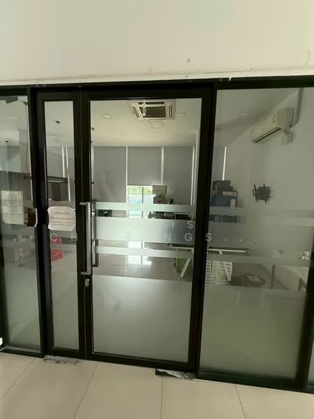 Rama 9 : 4-Storey Commercial Building with Elevator in Prime CBD Area, Bangkok, Huai Khwang, Huai Khwang, Bangkok, , 800 sqm, Shophouse For Rent, by Pudis Chitrungsakorn, 500172791 - DDproperty.com