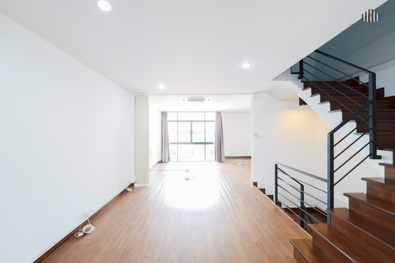 ตึก โฮมออฟฟิศทำเลดี สำหรับเจ้าของธุรกิจ ผู้บริหารยุคใหม่ !!! เวิร์คแอดไลฟ์ นวมินทร์ 36 ฟังก์ชั่นครบ, กรุงเทพ, ถนนนวมินทร์ 36, คลองกุ่ม, บึงกุ่ม, กรุงเทพ, 300 ตร.ม., สำนักงาน ขาย, โดย คุณเมย์, 500172799 - DDproperty.com