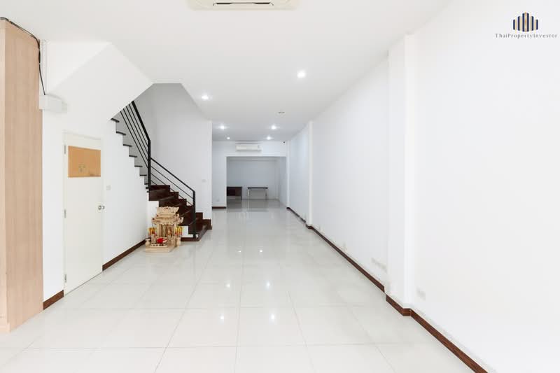 ตึก โฮมออฟฟิศทำเลดี สำหรับเจ้าของธุรกิจ ผู้บริหารยุคใหม่ !!! เวิร์คแอดไลฟ์ นวมินทร์ 36 ฟังก์ชั่นครบ, กรุงเทพ, ถนนนวมินทร์ 36, คลองกุ่ม, บึงกุ่ม, กรุงเทพ, 300 ตร.ม., สำนักงาน ขาย, โดย คุณเมย์, 500172799 - DDproperty.com