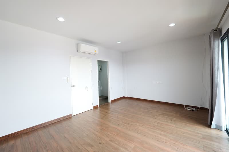 ตึก โฮมออฟฟิศทำเลดี สำหรับเจ้าของธุรกิจ ผู้บริหารยุคใหม่ !!! เวิร์คแอดไลฟ์ นวมินทร์ 36 ฟังก์ชั่นครบ, กรุงเทพ, ถนนนวมินทร์ 36, คลองกุ่ม, บึงกุ่ม, กรุงเทพ, 300 ตร.ม., สำนักงาน ขาย, โดย คุณเมย์, 500172799 - DDproperty.com