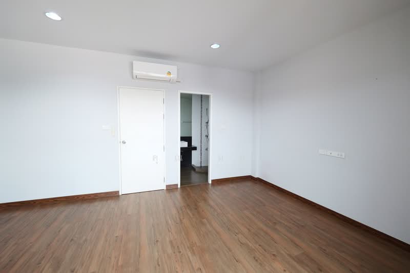 ตึก โฮมออฟฟิศทำเลดี สำหรับเจ้าของธุรกิจ ผู้บริหารยุคใหม่ !!! เวิร์คแอดไลฟ์ นวมินทร์ 36 ฟังก์ชั่นครบ, Bangkok, ถนนนวมินทร์ 36, Khlong Kum, Bueng Kum, Bangkok, , 300 sqm, Office Space For Sale, by คุณเมย์, 500172799 - DDproperty.com