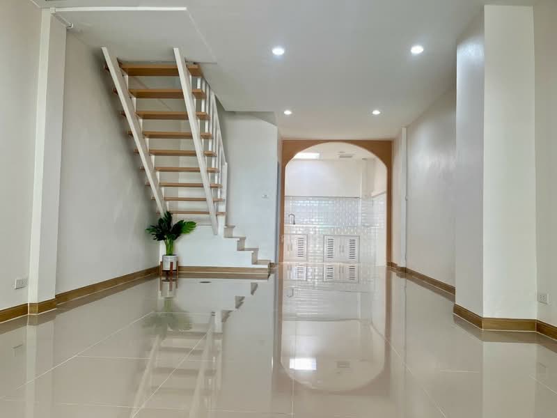 บ้านป้อมปราการ พระสมุทรเจดีย์, สมุทรปราการ, แหลมฟ้าผ่า, พระสมุทรเจดีย์, สมุทรปราการ, 100 ตร.ม., ทาวน์เฮ้าส์ ขาย, โดย ทัศ, 500172807 - DDproperty.com