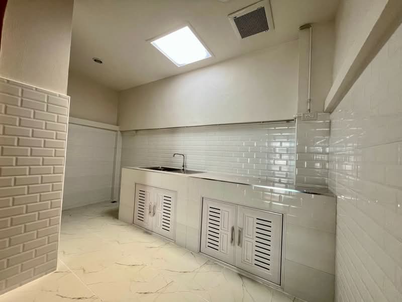 บ้านป้อมปราการ พระสมุทรเจดีย์, Samut Prakan, Laem Fa Pha, Phra Samut Jadee, Samut Prakan, 2 Bedrooms, 100 sqm, Townhouse For Sale, by ทัศ, 500172807 - DDproperty.com