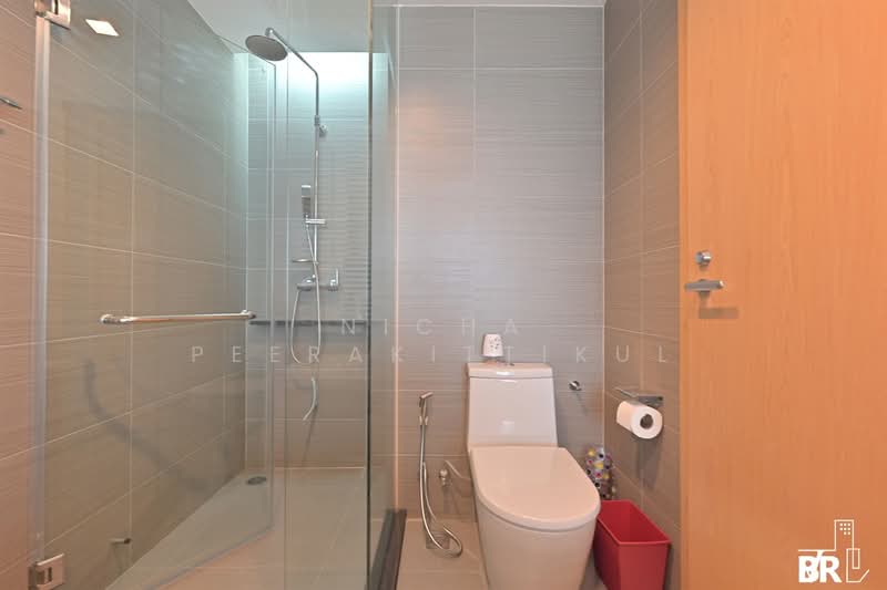 Siri At Sukhumvit, Bangkok, 902 Sukhumvit Road, Phra Kanong, Khlong Toei, Bangkok, 2 Bedrooms, 68 sqm, Condo For Rent, by Nicha Peerakittikul, 500172820 - DDproperty.com