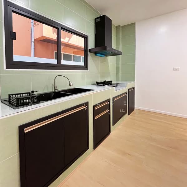 บ้านแฝด30ตรว. ซ.โกสุมรวมใจ36 แยก11, Bangkok, Don Mueang, Don Mueang, Bangkok, 2 Bedrooms, 130 sqm, Semi-Detached House (Twin House) For Sale, by AJHOMECENTER - คุณบู้, 500172830 - DDproperty.com