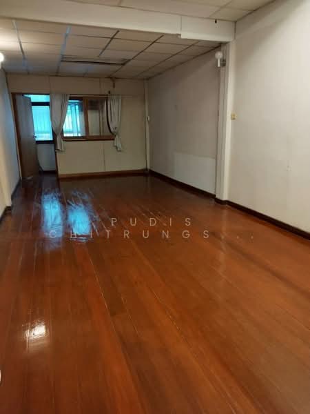 4-Storey Commercial Building (2 Units) for Rent – Huai Khwang / Pracharat Bamphen Intersection, Bangkok, Huai Khwang, Huai Khwang, Bangkok, , 350 sqm, Shophouse For Rent, by Pudis Chitrungsakorn, 500172836 - DDproperty.com