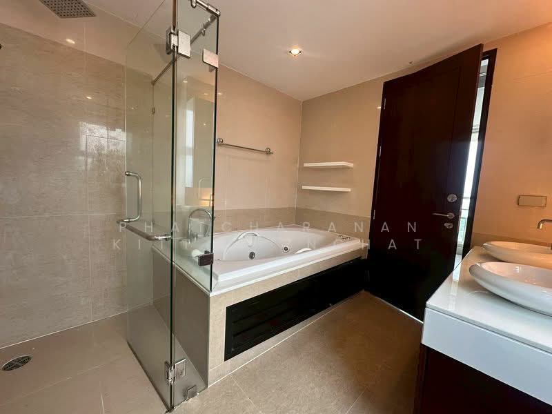 Ideal 24, Bangkok, 85 Sukhumvit 24 Alley, Khong Tan, Khlong Toei, Bangkok, 4 Bedrooms, 327 sqm, Condo For Sale, by Phatcharanan Kittiananchat, 500172841 - DDproperty.com