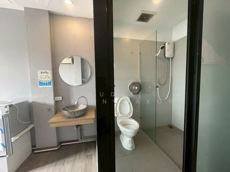 6-Storey Commercial Building for Rent – Prime Ratchada Road, Huai Khwang, Bangkok, Khlong Chan, Bang Kapi, Bangkok, , 432 sqm, Shophouse For Rent, by Pudis Chitrungsakorn, 500172915 - DDproperty.com