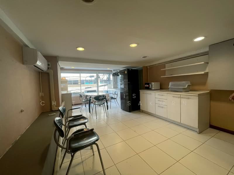 ปล่อยเช่าอาคารพาณิชย์ 6 ชั้น ติดถนนใหญ่รัชดา – ห้วยขวาง, กรุงเทพ, คลองจั่น, บางกะปิ, กรุงเทพ, 432 ตร.ม., ตึกแถว-อาคารพาณิชย์ ให้เช่า, โดย Pudis Chitrungsakorn, 500172915 - DDproperty.com