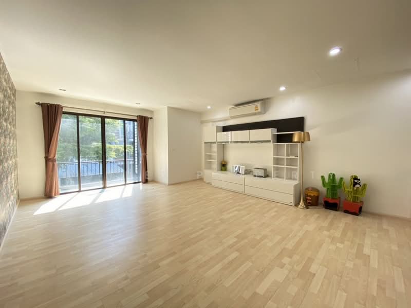 Areeya Mandarina Sukhumvit 77 : อารียา แมนดารีนา สุขุมวิท 77, กรุงเทพ, ถนนสุขุมวิท 77 (อ่อนนุช), สวนหลวง, สวนหลวง, กรุงเทพ, 170 ตร.ม., ทาวน์เฮ้าส์ ให้เช่า, โดย Connex Property, 500172917 - DDproperty.com