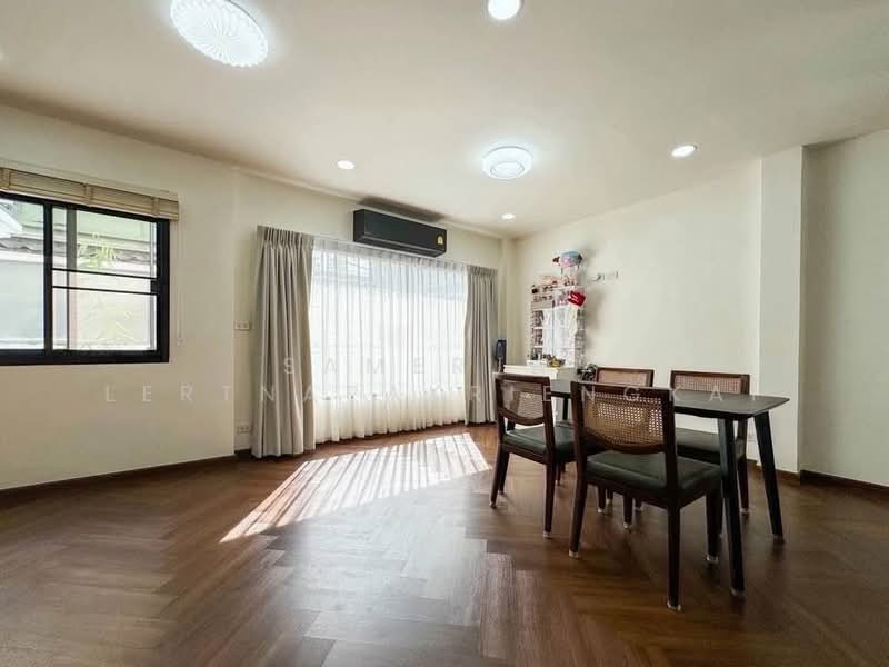 Perfect Place Ramkhamhaeng 164, Bangkok, Soi Ramkhamhaeng 164, Saphan Sung, Saphan Sung, Bangkok, 3 Bedrooms, 180 sqm, Single Detached House For Rent, by Samerjai Lertnapakriengkai, 500172933 - DDproperty.com
