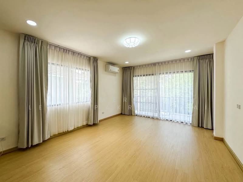Perfect Place Ramkhamhaeng 164, Bangkok, Soi Ramkhamhaeng 164, Saphan Sung, Saphan Sung, Bangkok, 3 Bedrooms, 180 sqm, Single Detached House For Rent, by Samerjai Lertnapakriengkai, 500172933 - DDproperty.com
