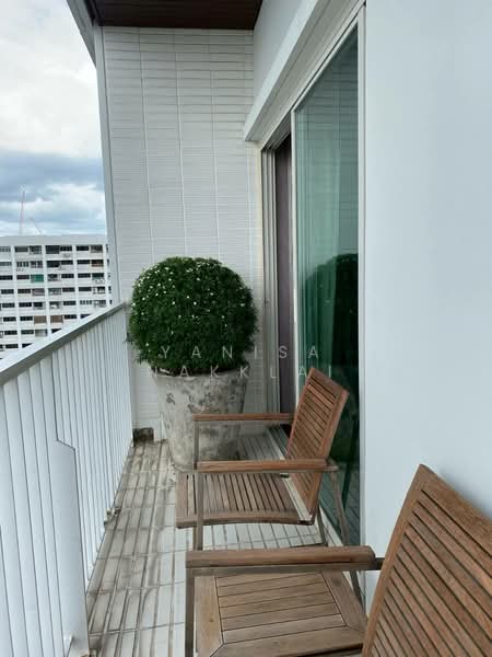 Noble Ora, Bangkok, Soi Sukhumvit 55, Sukhumvit Road, Khlong Tan Nua, Watthana, Bangkok, 2 Bedrooms, 115 sqm, Condo For Sale, by Yanisa Nakklai, 500172936 - DDproperty.com