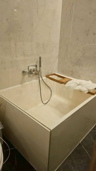 Siamese Exclusive 42, Bangkok, 19 Sukhumvit 42, Khlong Toei, Khlong Toei, Bangkok, 2 Bedrooms, 74 sqm, Condo For Rent, by Samerjai Lertnapakriengkai, 500172941 - DDproperty.com