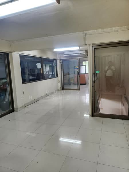 Commercial Building (2 Units) for Rent – Mengjai Area, Bangkok, Samsen Nok, Huai Khwang, Bangkok, , 600 sqm, Shophouse For Rent, by Pudis Chitrungsakorn, 500172945 - DDproperty.com