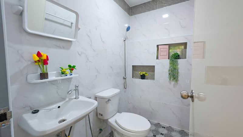 K.C. Ramintra 8, Bangkok, Hathairat Road, Sam Wa Tawan Tok, Khlong Sam Wa, Bangkok, 3 Bedrooms, 112 sqm, Townhouse For Sale, by เพ็ญศิริ ตุ้มเทียน, 500172972 - DDproperty.com