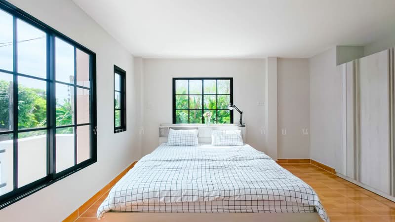 K.C. Ramintra 8, Bangkok, Hathairat Road, Sam Wa Tawan Tok, Khlong Sam Wa, Bangkok, 3 Bedrooms, 112 sqm, Townhouse For Sale, by เพ็ญศิริ ตุ้มเทียน, 500172972 - DDproperty.com