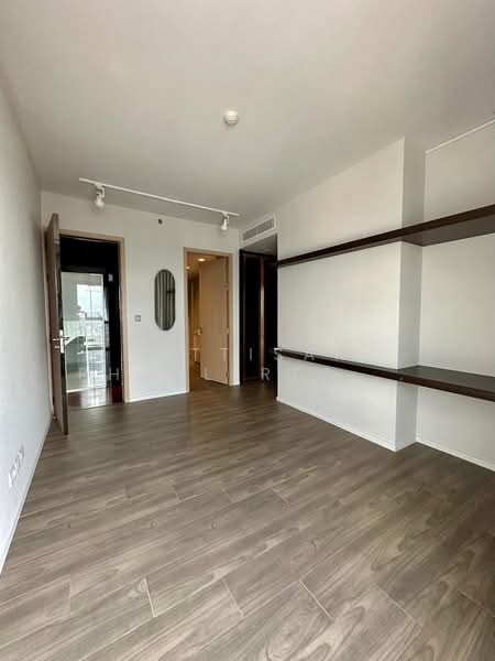 The Lofts Silom : เดอะ ลอฟท์ สีลม, กรุงเทพ, ถนนประมวญ, สีลม, บางรัก, กรุงเทพ, 122 ตร.ม., คอนโด ให้เช่า, โดย Kittisak Phanlertchavarit, 500172996 - DDproperty.com