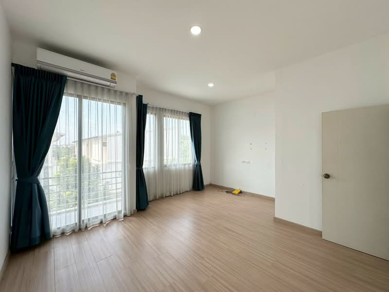 J Grand Sathorn-Kalapapruek, Bangkok, Kanlapaphruek Road, Bang Khae, Bang Khae, Bangkok, 4 Bedrooms, 161 sqm, Townhouse For Sale, by วิดารัตน์ กาติ้ง, 500173004 - DDproperty.com